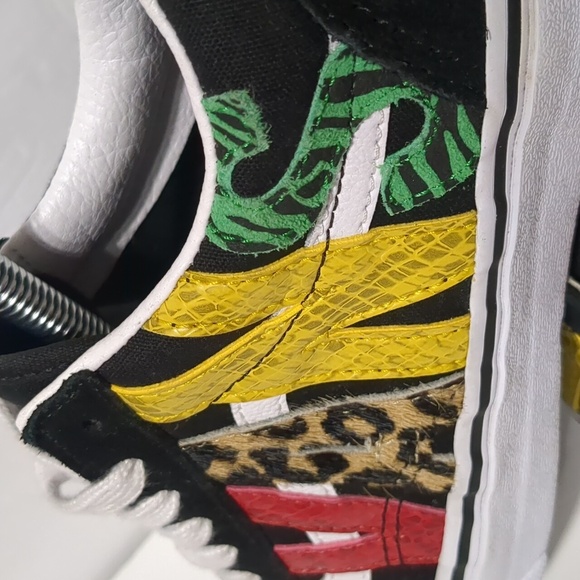 Vans - MULTI ANIMAL OLD SKOOL SHOES  women 7.5, men 6, Rasta/black. Sneakers - Picture 6 of 8